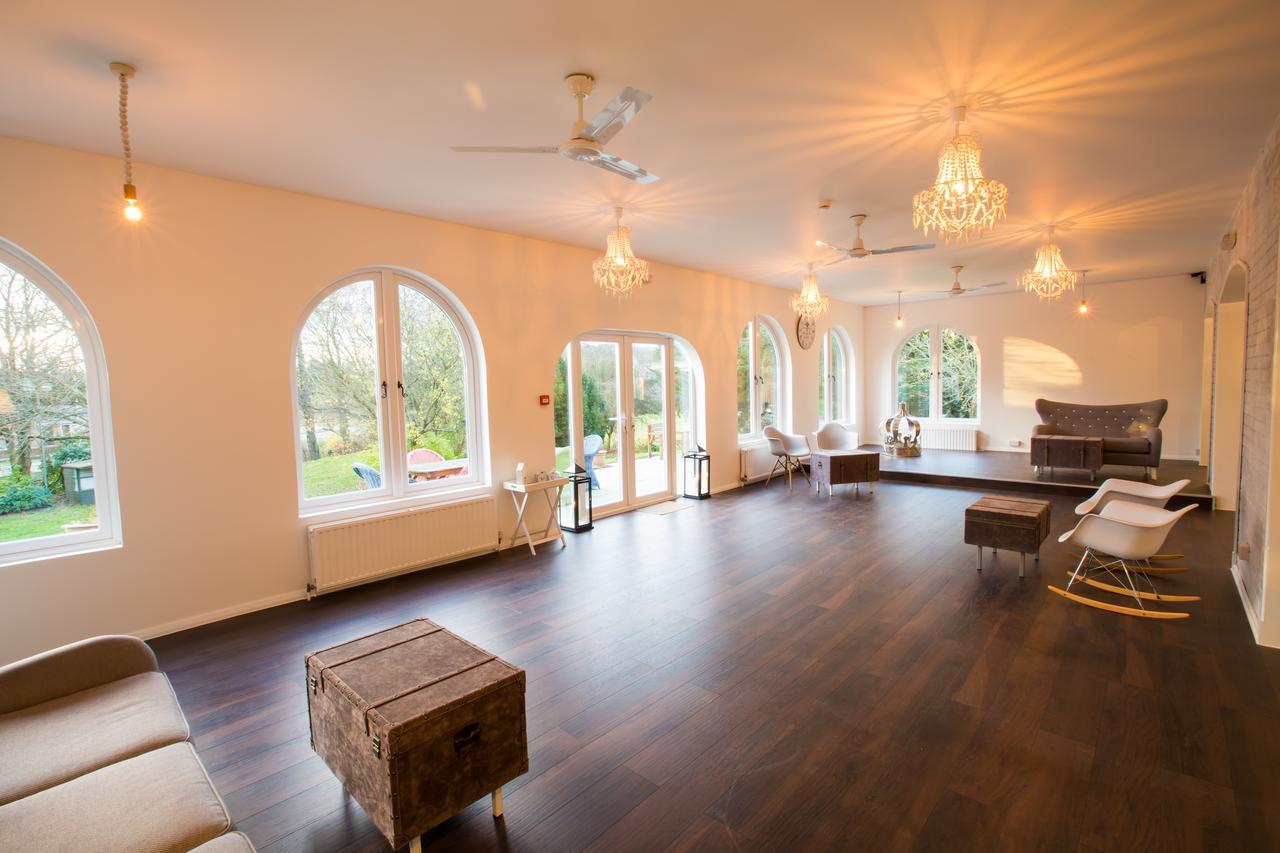 Gray Manor Hotel Cholderton Экстерьер фото