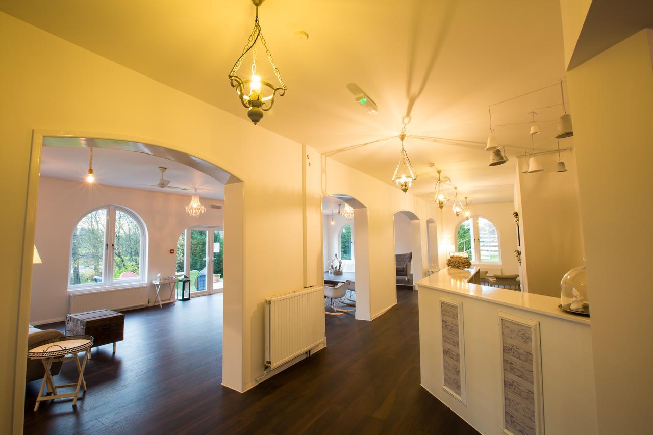 Gray Manor Hotel Cholderton Экстерьер фото
