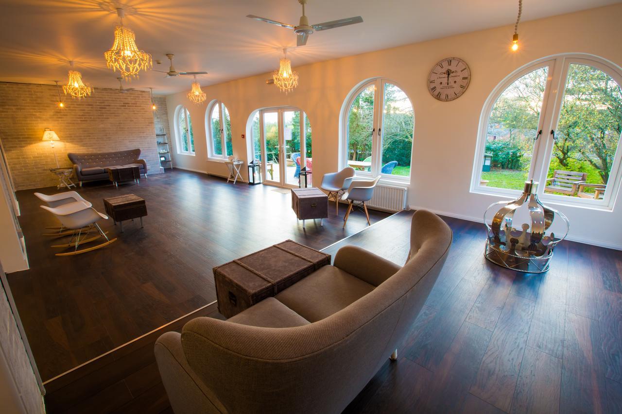 Gray Manor Hotel Cholderton Экстерьер фото